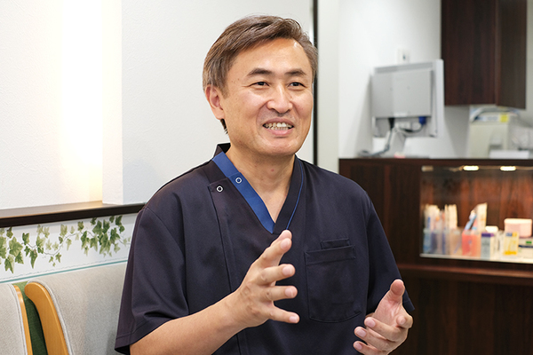 上田善朗理事長 上田歯科医院4