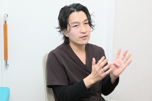 安積尚杜院長 あしやプラスクリニック4