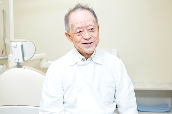 河野伸二郎院長 河野歯科医院4