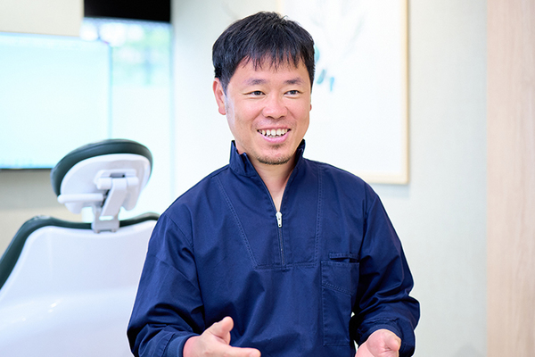 秋川泰三院長 こどもおとな歯科 藤が丘4