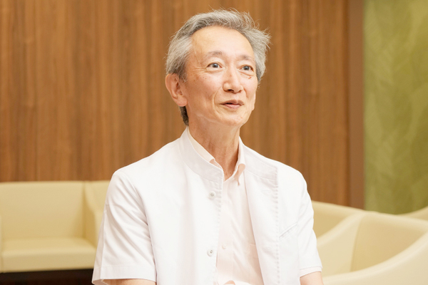 自見康孝院長 瀬谷こやす脳神経クリニック4