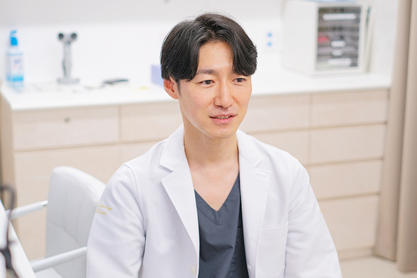 宇佐美欽通院長 ソワンアイクリニック4