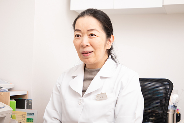 戸佐眞弓院長 まゆみクリニック4