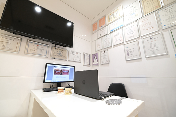 平井一孝理事長、平井明子院長 町田駅前グレイス歯科・矯正歯科5