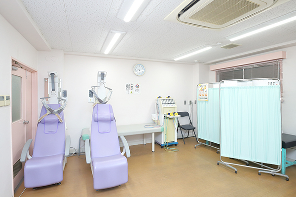 尾田靖院長 三愛クリニック5