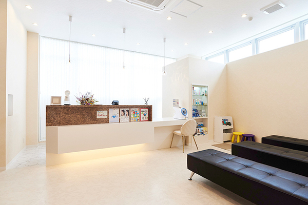 村上祥院長、村上小夏先生 SHO DENTAL Salon5