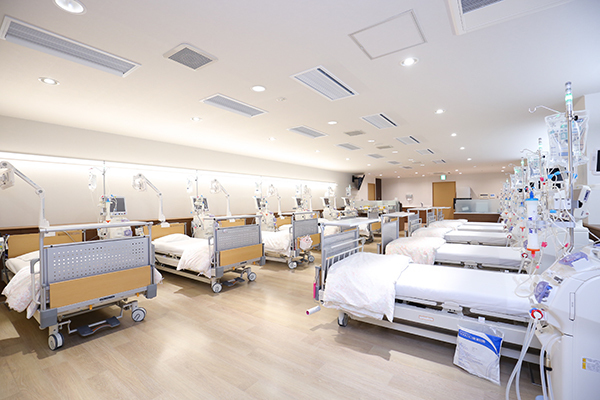 森吉寛院長、高田めぐみ先生 彩の森 草加クリニック5