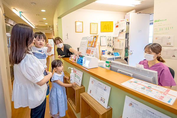 木村暁弘院長、木村絢子副院長 南新宿クリニック 耳鼻科・小児科5