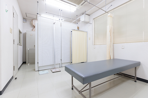 今村英之院長、村崎舞耶先生 駅前クリニック内科・心療内科5