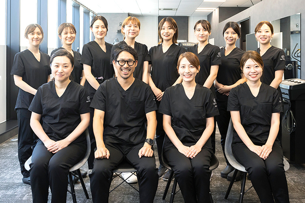 遠矢政和院長 Tenjin Toya Clinic5