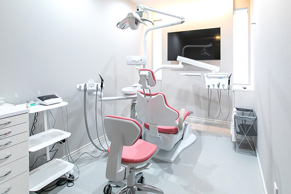佐々木翔院長 S DENTAL OFFICE 南円山5