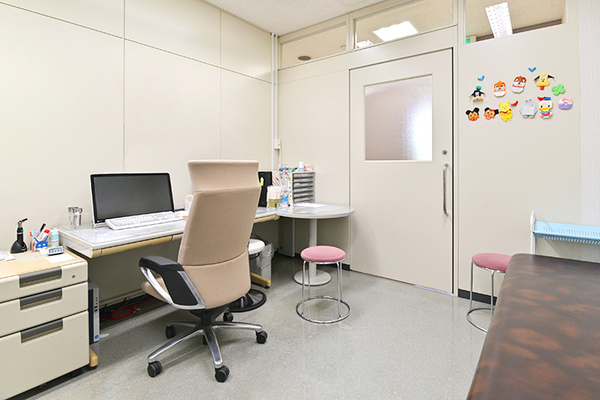 高田彰院長 たかだ小児科医院5