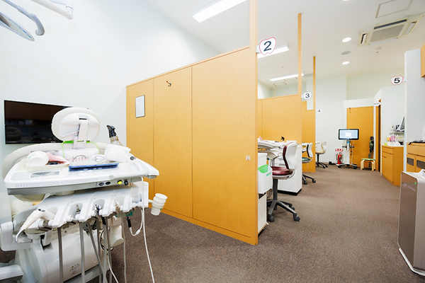 糸数直也院長 なごみ歯科5