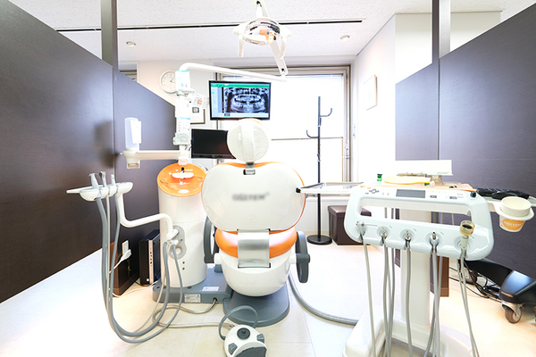 酒井昭彦院長、酒井章江副院長 東戸塚アルプス 酒井歯科医院5