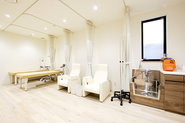 臼井真人院長 つつじが丘クリニック5