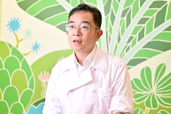 関山尚克院長 ホワイトプラザ歯科5