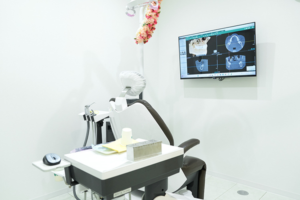 大多和昌人理事長、長谷川暉人院長 天神西通り アロハ歯科 小児・マウスピース矯正歯科クリニック5