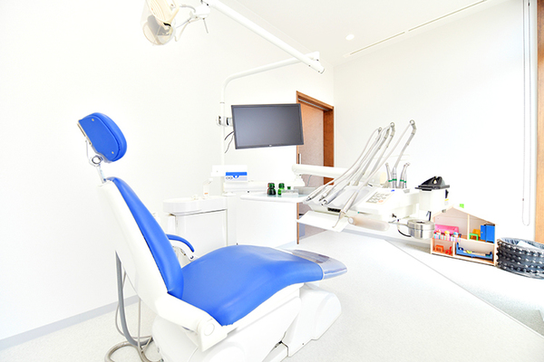 服部真丈副院長 服部歯科5