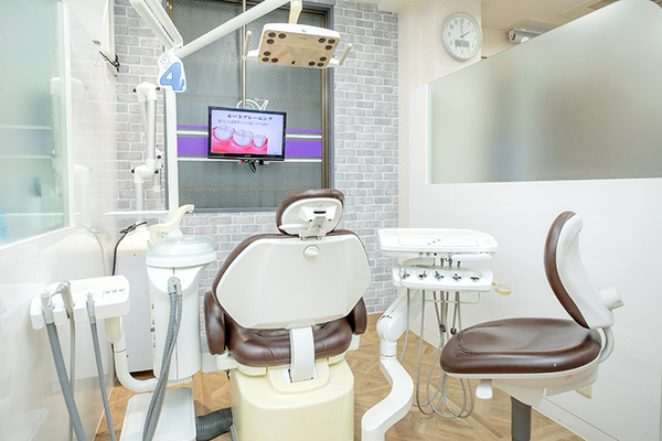 岡本政行院長、岡本政宣先生 岡本歯科医院5