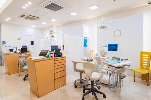 西尾拓郎院長 西尾歯科5