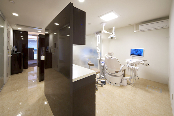 菅田伸子院長 すがたデンタルクリニック5