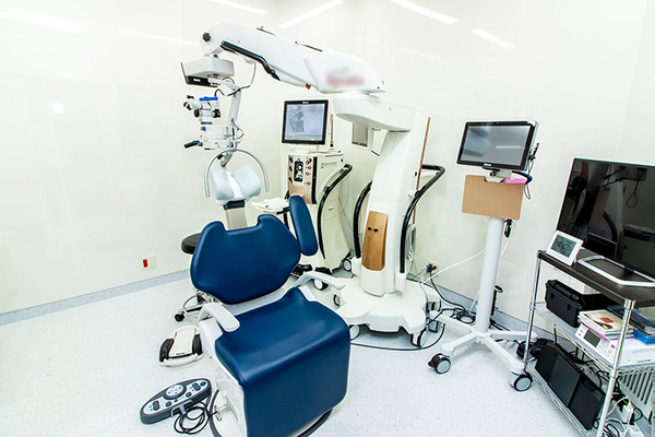 小嶌洋史院長 こじま眼科5