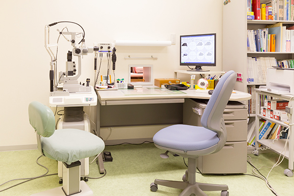 広瀬文隆院長 新神戸ひろせ眼科5