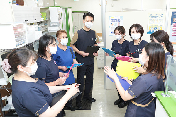 河上雅英院長 エスト歯科イオンスタイルせんげん台5