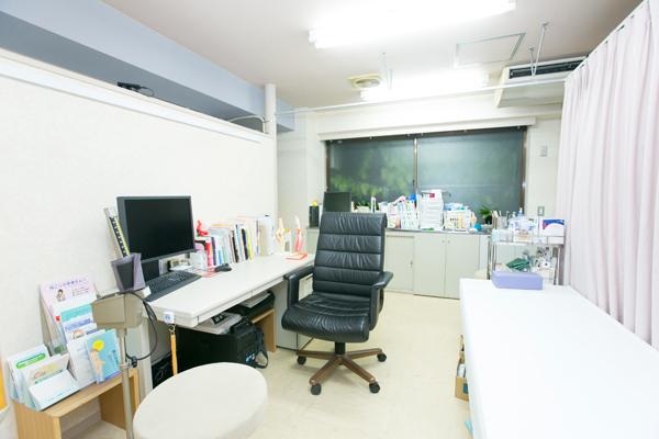 植田進一朗院長 下北沢整形外科リウマチ科クリニック5