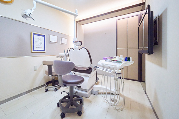 小林和一理事長、小林友貴院長 小林歯科医院5