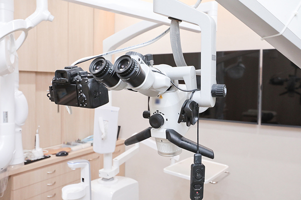 斎田寛之院長、野原康平先生、大村星太先生 斉田歯科医院5