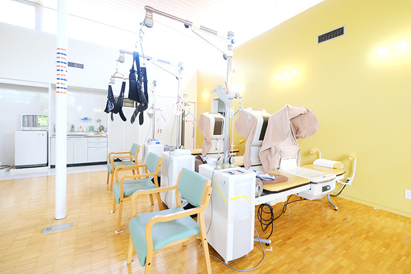 旭真理子院長 三輪整形外科5