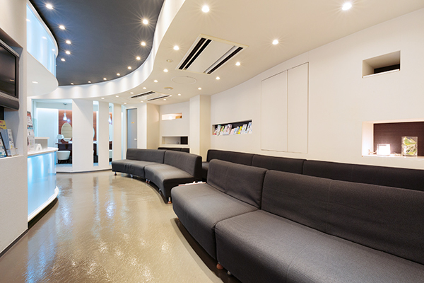 小松重昭院長 明生アイクリニック5