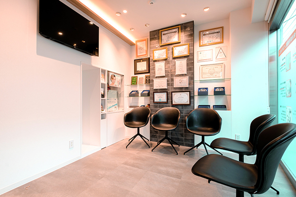 冨田尚充先生、森田剛大院長 永福町駅前歯科・矯正歯科・小児歯科5