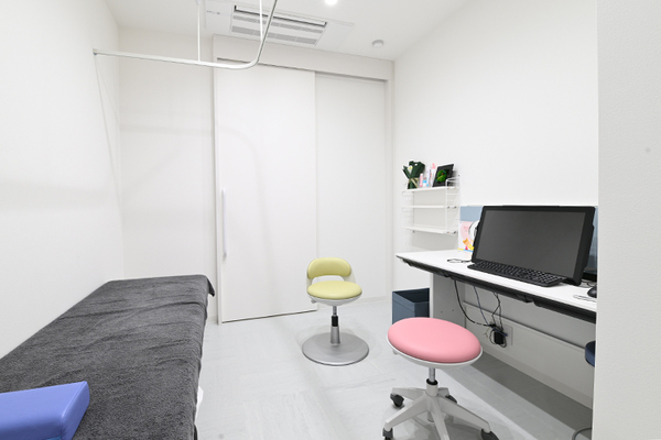 二瓶達也院長 けんおう皮フ科クリニック5