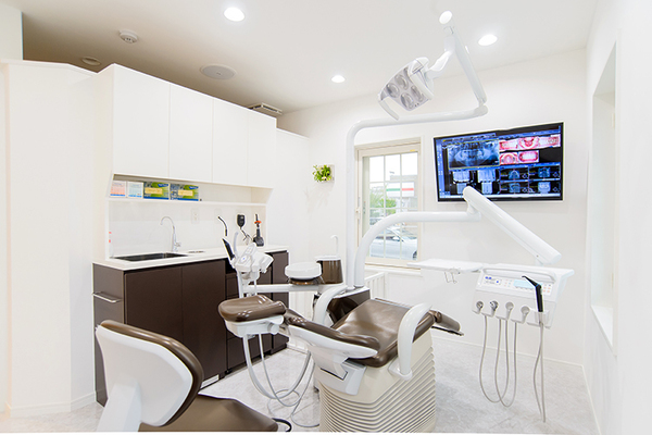 中西真大理事長 ナカニシデンタルオフィス5