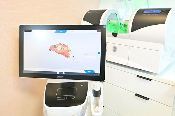 高橋潤一院長 汐留高橋歯科医院5