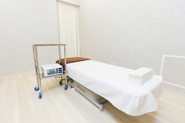 小林沙彩院長 いろどり形成外科・皮膚科5