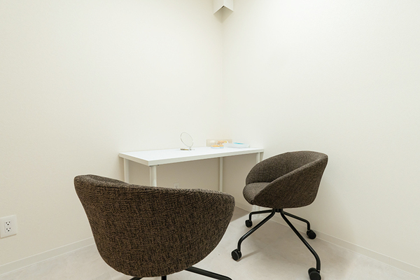 金海航院長 ザ・ホワイトデンタルクリニック 名古屋院5