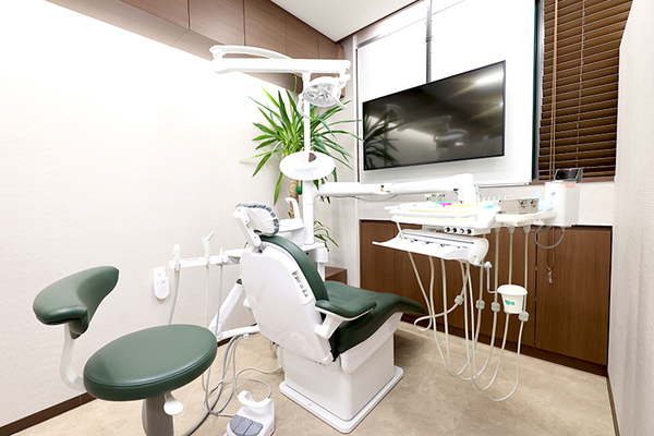 吉原秀明院長 ウッディ吉原歯科5