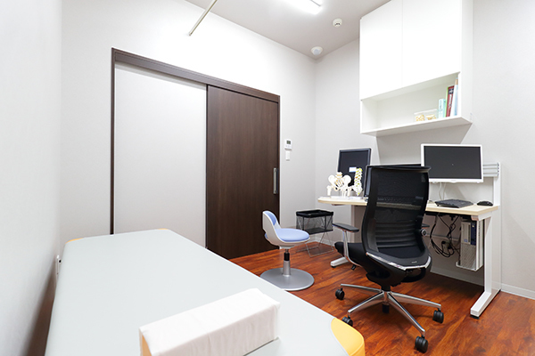 森本佳秀院長 もりもと整形外科5