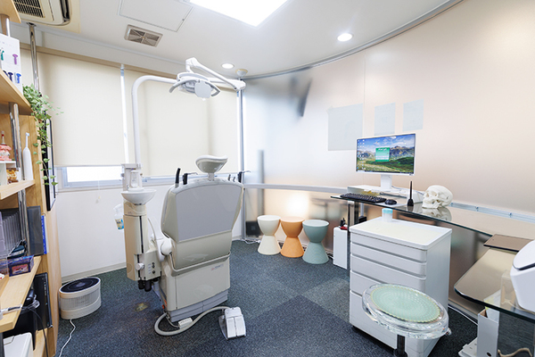 保田好秀院長 保田矯正歯科5