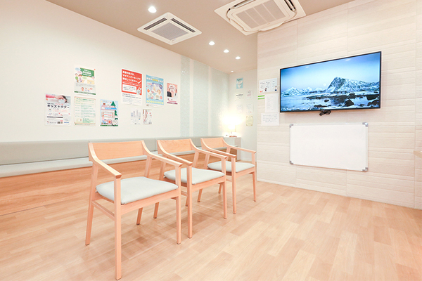 朝岡龍博理事長 横浜内科・在宅クリニック5