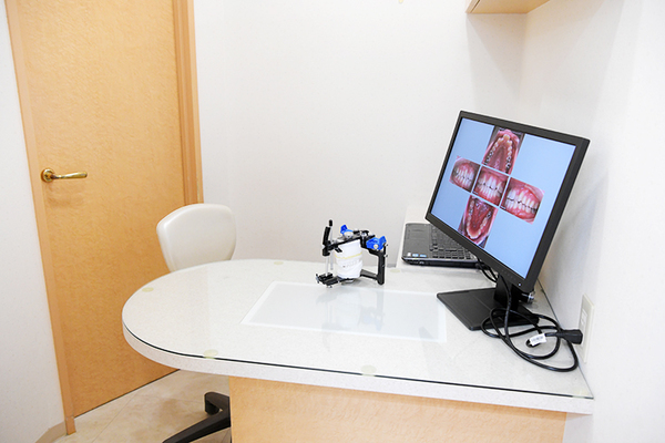 高橋修院長、高橋諒先生 高橋矯正歯科医院5