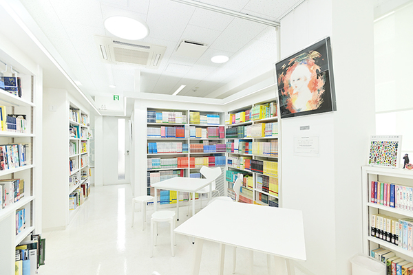 黒木春郎院長 こどもとおとなのクリニック パウルーム5