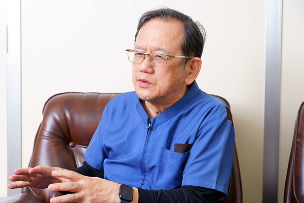 中山郁男院長、中山徹男副院長 中山産婦人科医院5