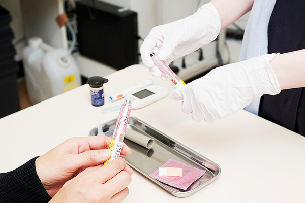 山本万友美先生 新宿サザンクリニック5