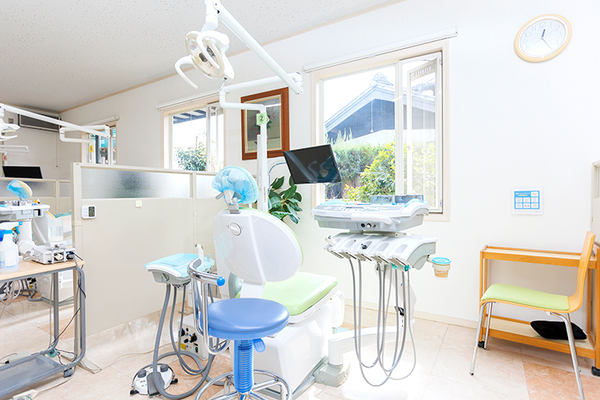 森英陽院長 エムズデンタルクリニック5