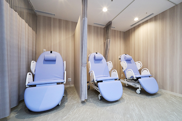 夏錦言院長 赤坂グリーンクロス 胃と大腸の内視鏡消化器内科クリニック 溜池山王院5