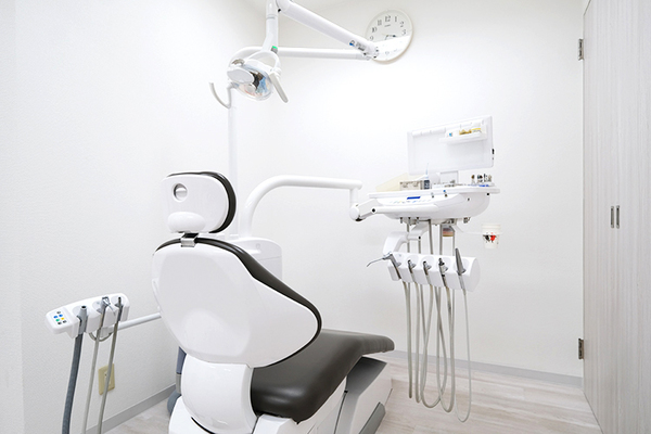 吉井嗣人院長 hitoiki DENTAL CLINIC5